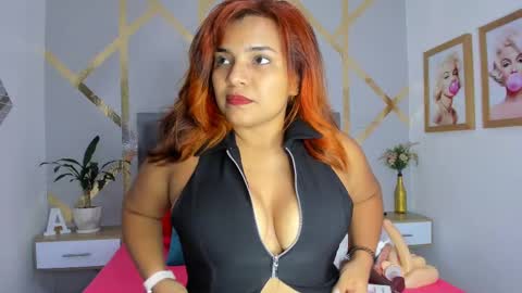 Snapshot of angelina_castro12 chatting on 8, 3, 2025 Angelina online show from 8, 3, 2025