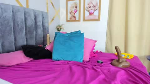 Snapshot of angelina_castro12 chatting on 11, 3, 2025 Angelina online show from 11, 3, 2025