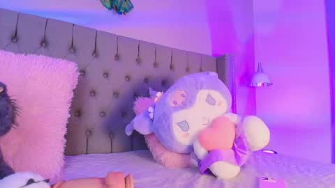 Angelina Honey online show from 8, 6, 2026
