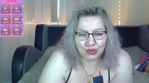 AngelinaGlam online show from 13, 10, 2025