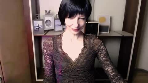 Angelina online show from 19, 12, 2025