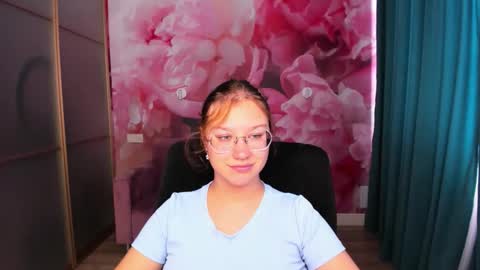 AngelinaLow online show from 21, 9, 2025