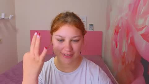 AngelinaLow online show from 19, 5, 2026
