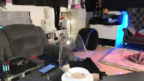 Snapshot of angelinasia chatting on 18, 1, 2025 Angel online show from 18, 1, 2025