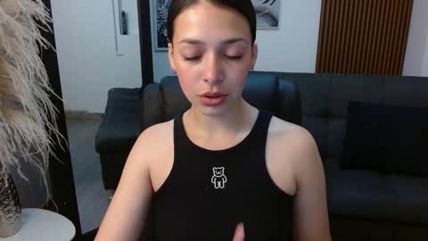 angeline_davies online show from 26, 2, 2025