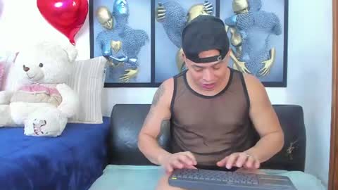 ANGELINE  YAMPOLL online show from 26, 7, 2026