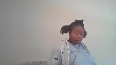 Snapshot of angeliquebelcaliz chatting on 17, 1, 2025 angeliquebelcaliz online show from 17, 1, 2025