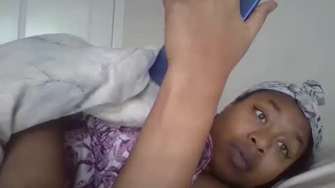 Snapshot of angeliquebelcaliz chatting on 18, 2, 2025 angeliquebelcaliz online show from 18, 2, 2025