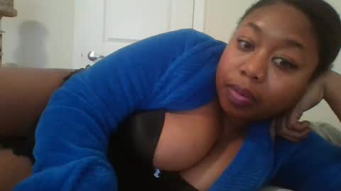 Snapshot of angeliquebelcaliz chatting on 6, 3, 2025 angeliquebelcaliz online show from 6, 3, 2025