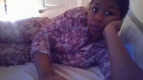 Snapshot of angeliquebelcaliz chatting on 11, 3, 2025 angeliquebelcaliz online show from 11, 3, 2025