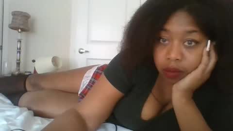 Snapshot of angeliquebelcaliz chatting on 12, 3, 2025 angeliquebelcaliz online show from 12, 3, 2025