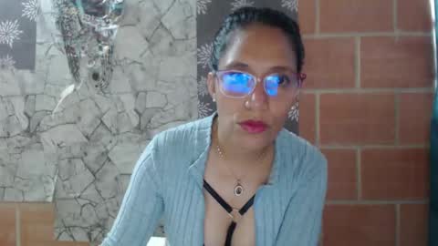 angela online show from 17, 2, 2025