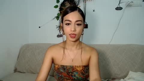 Snapshot of angelkath chatting on 19, 10, 2025 angelkath online show from 19, 10, 2025
