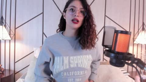 Snapshot of angell_bell chatting on 24, 1, 2025 Angel online show from 24, 1, 2025