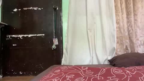 angellovesu14 online show from 6, 4, 2026