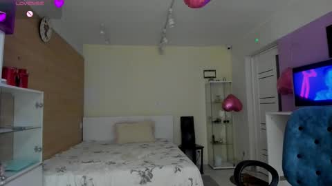 Snapshot of angelly_fox chatting on 29, 3, 2026 Angelli online show from 29, 3, 2026