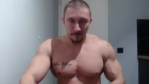 Snapshot of angelofit chatting on 10, 12, 2024  ------- SEX SHOW WITH GUYS AND GIRLS  MUSCLE SHOW online show from 10, 12, 2024