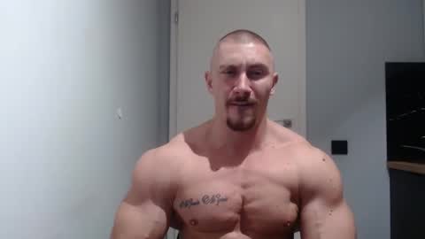 Snapshot of angelofit chatting on 18, 12, 2024  ------- SEX SHOW WITH GUYS AND GIRLS  MUSCLE SHOW online show from 18, 12, 2024
