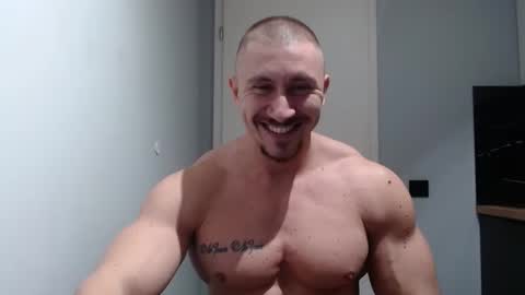 Snapshot of angelofit chatting on 21, 12, 2024  ------- SEX SHOW WITH GUYS AND GIRLS  MUSCLE SHOW online show from 21, 12, 2024
