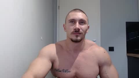 Snapshot of angelofit chatting on 25, 12, 2024  ------- SEX SHOW WITH GUYS AND GIRLS  MUSCLE SHOW online show from 25, 12, 2024