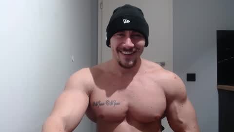 Snapshot of angelofit chatting on 4, 1, 2025  ------- SEX SHOW WITH GUYS AND GIRLS  MUSCLE SHOW online show from 4, 1, 2025