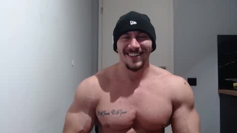 Snapshot of angelofit chatting on 7, 1, 2025  ------- SEX SHOW WITH GUYS AND GIRLS  MUSCLE SHOW online show from 7, 1, 2025