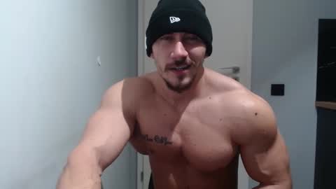 Snapshot of angelofit chatting on 16, 1, 2025  ------- SEX SHOW WITH GUYS AND GIRLS  MUSCLE SHOW online show from 16, 1, 2025
