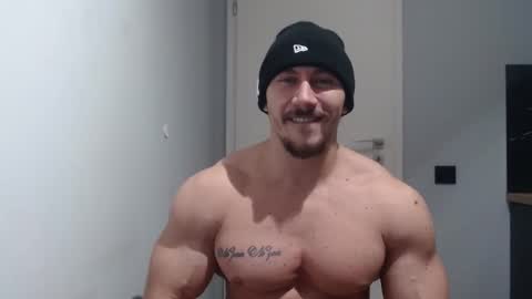 Snapshot of angelofit chatting on 18, 1, 2025  ------- SEX SHOW WITH GUYS AND GIRLS  MUSCLE SHOW online show from 18, 1, 2025