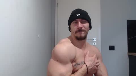Snapshot of angelofit chatting on 21, 1, 2025  ------- SEX SHOW WITH GUYS AND GIRLS  MUSCLE SHOW online show from 21, 1, 2025