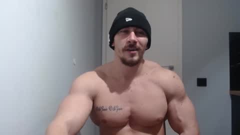 Snapshot of angelofit chatting on 22, 1, 2025  ------- SEX SHOW WITH GUYS AND GIRLS  MUSCLE SHOW online show from 22, 1, 2025