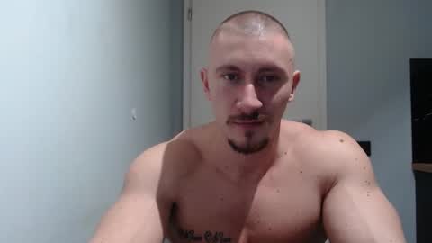 Snapshot of angelofit chatting on 27, 1, 2025  ------- SEX SHOW WITH GUYS AND GIRLS  MUSCLE SHOW online show from 27, 1, 2025
