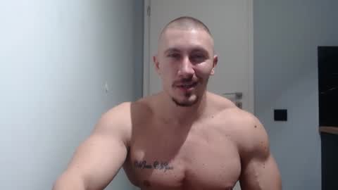 Snapshot of angelofit chatting on 28, 1, 2025  ------- SEX SHOW WITH GUYS AND GIRLS  MUSCLE SHOW online show from 28, 1, 2025