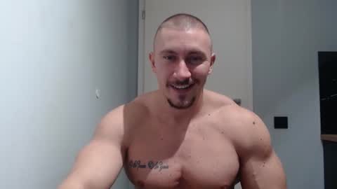 Snapshot of angelofit chatting on 30, 1, 2025  ------- SEX SHOW WITH GUYS AND GIRLS  MUSCLE SHOW online show from 30, 1, 2025