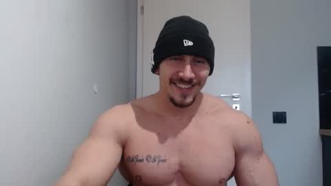 Snapshot of angelofit chatting on 4, 2, 2025  ------- SEX SHOW WITH GUYS AND GIRLS  MUSCLE SHOW online show from 4, 2, 2025