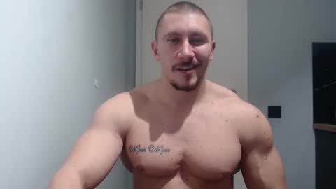Snapshot of angelofit chatting on 26, 2, 2025  ------- SEX SHOW WITH GUYS AND GIRLS  MUSCLE SHOW online show from 26, 2, 2025