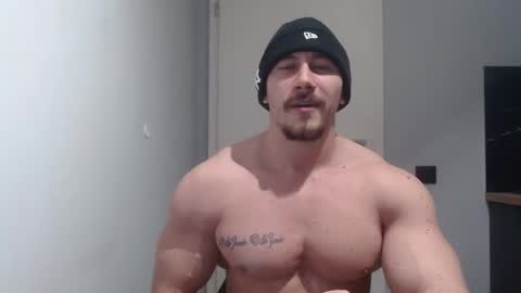 Snapshot of angelofit chatting on 5, 3, 2025  ------- SEX SHOW WITH GUYS AND GIRLS  MUSCLE SHOW online show from 5, 3, 2025