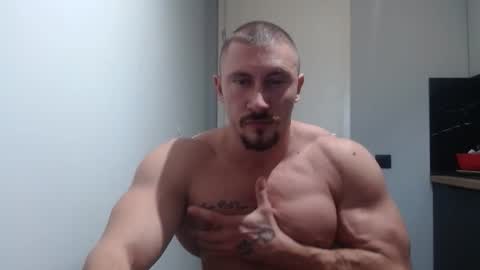 Snapshot of angelofit chatting on 11, 10, 2025  ------- SEX SHOW WITH GUYS AND GIRLS  MUSCLE SHOW online show from 11, 10, 2025