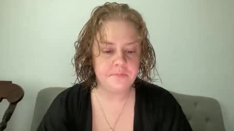 Snapshot of angeloflight273360 chatting on 1, 3, 2026 Angel of Light online show from 1, 3, 2026