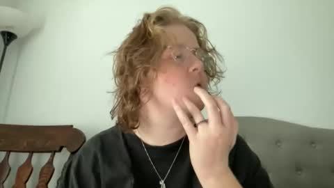 Snapshot of angeloflight273360 chatting on 15, 3, 2026 Angel of Light online show from 15, 3, 2026