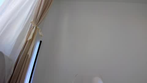 Snapshot of angeloflove_ chatting on 26, 4, 2026 Raiss online show from 26, 4, 2026