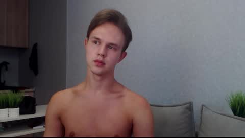 Snapshot of angelraaay chatting on 16, 9, 2025 Angel online show from 16, 9, 2025