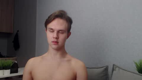 Snapshot of angelraaay chatting on 30, 11, 2025 Angel online show from 30, 11, 2025