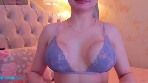 Snapshot of angelrose2323 chatting on 11, 9, 2025 angelrose2323 online show from 11, 9, 2025