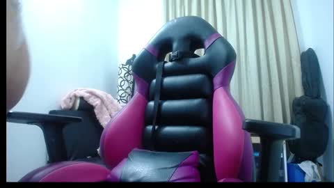 Snapshot of angels_chat chatting on 19, 12, 2024 ivanna online show from 19, 12, 2024