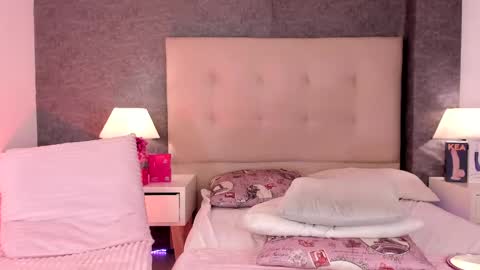 Angela online show from 2, 5, 2026