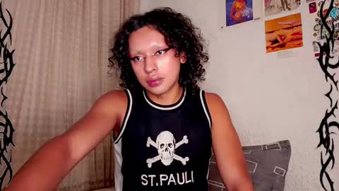 Snapshot of angelsdustxxx chatting on 24, 1, 2025 online show from 24, 1, 2025
