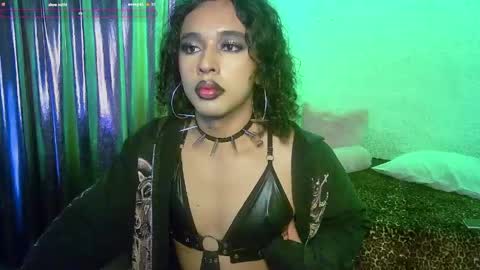 Snapshot of angelsdustxxx chatting on 9, 6, 2026 online show from 9, 6, 2026