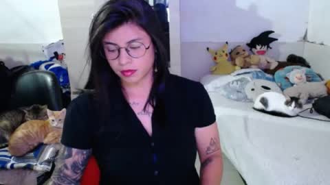 Snapshot of angelswhithe chatting on 17, 11, 2025 angels online show from 17, 11, 2025