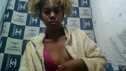 Snapshot of angeltta69 chatting on 12, 7, 2026 angeltta69 online show from 12, 7, 2026