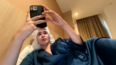 angeltucker online show from 16, 2, 2026